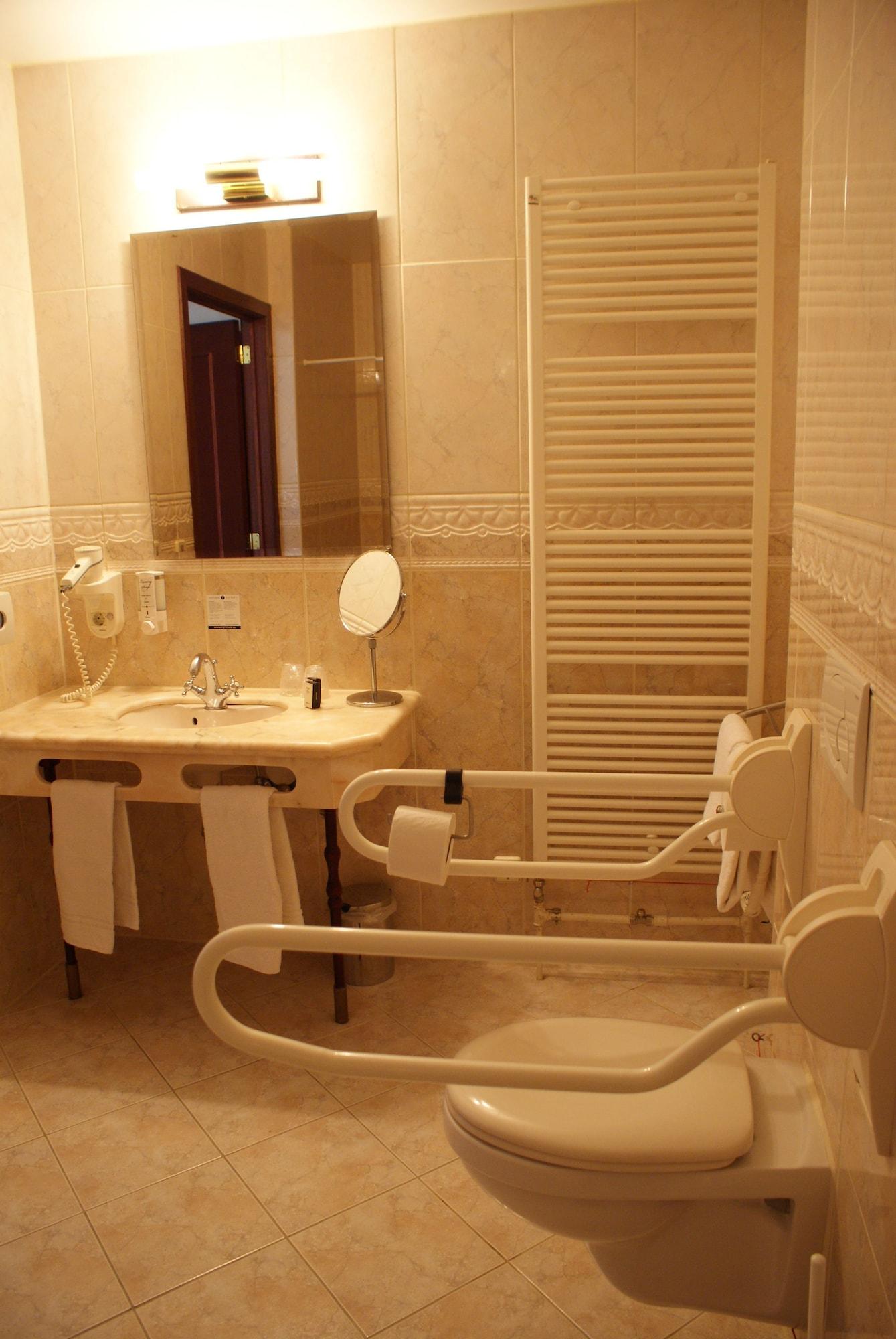 Fletcher Hotel-Restaurant De Dikke Van Dale سلاوس المظهر الخارجي الصورة