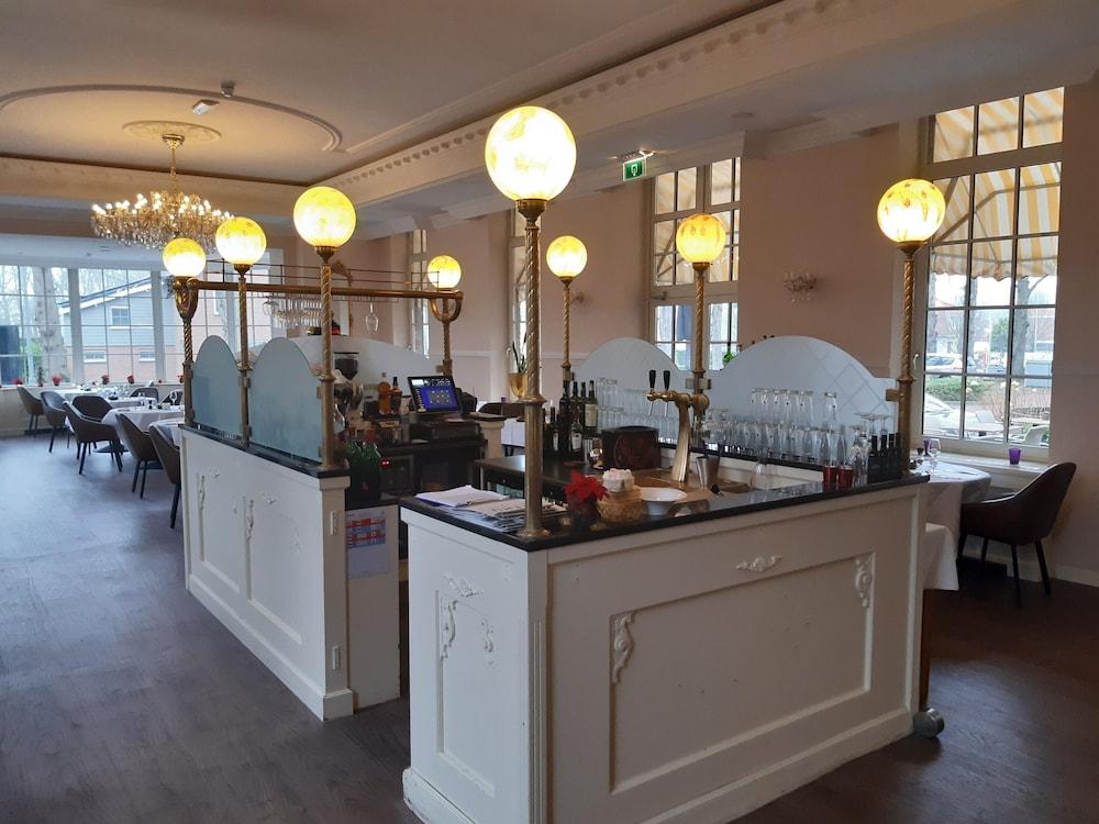 Fletcher Hotel-Restaurant De Dikke Van Dale سلاوس المظهر الخارجي الصورة